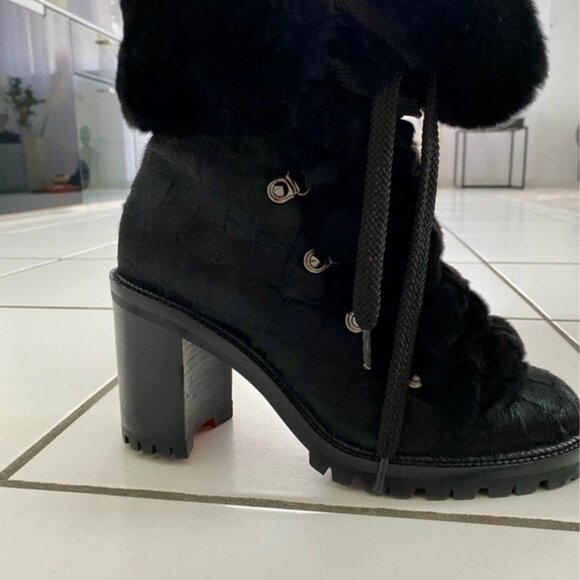 Black Louboutin boots - Picture 2 of 5